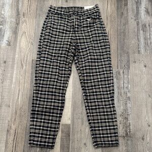 NWT American Eagle Plaid Women’s Mom Jean Stretch Pants in Black and Tan